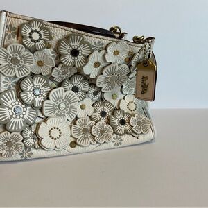 Coach (Re)Loved Rogue with Tea Roses